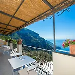 Villa Savina - Elegant Family Villa Overlooks Amalfi Coast -